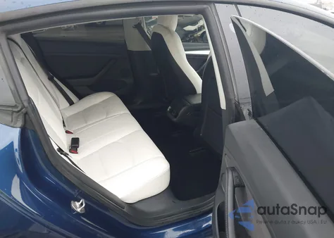 2021 Tesla Model 3 Performance Dual Motor All-Wheel Drive z USA, uszkodzony, nr VIN 5YJ3E1EC0MF980912